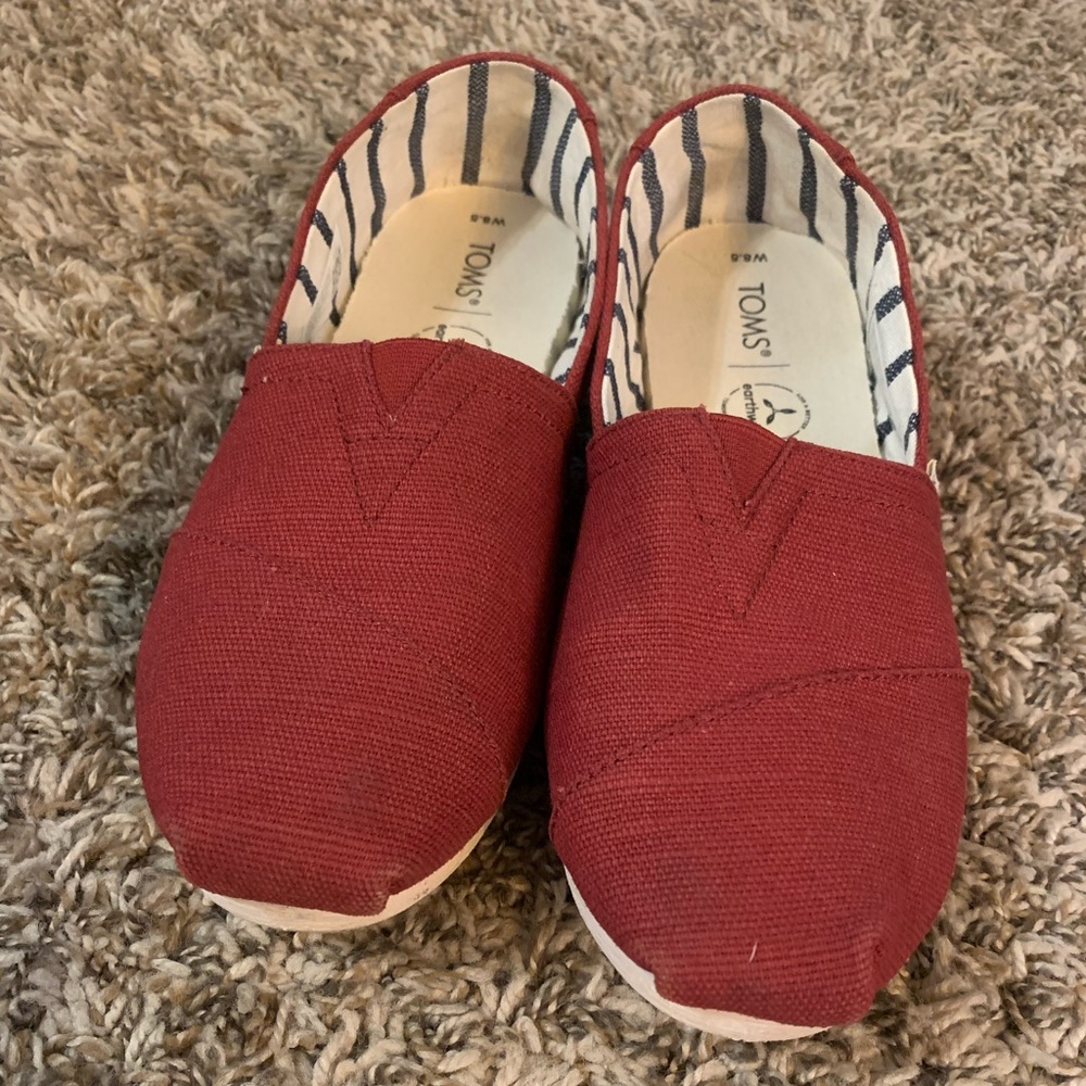 TOMS Slip on Shoes